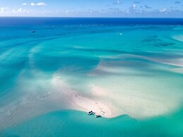 Beachside Villa, Amazing Views, Hotel Amenities v5