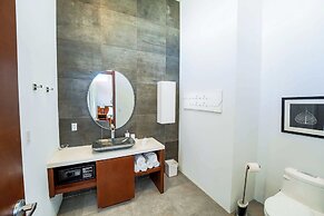 Family Beachside Villa With Hotel Amenities v7