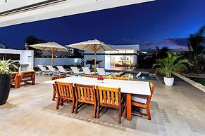 New Seaside Vacation Villa With Hotel Amenities v9