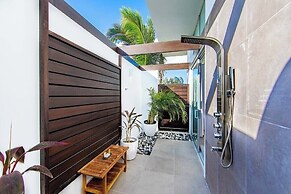 New Seaside Vacation Villa With Hotel Amenities v9