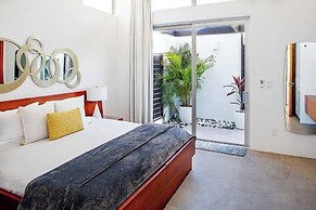 New Seaside Vacation Villa With Hotel Amenities v9