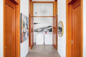 Oceanside Vacation Villa With Hotel Amenities v10