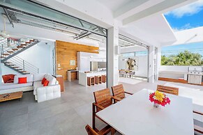 Vacation Villa, Oceanview and Hotel Amenities v1