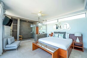 Vacation Villa, Oceanview and Hotel Amenities v1