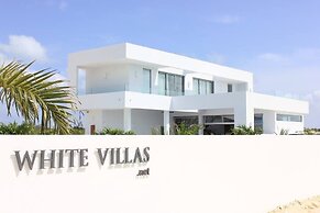 Vacation Villa, Oceanview and Hotel Amenities v1