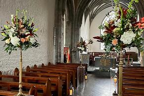 Summer Sale! Beakstown House Luxurious 5-bed Villa