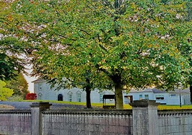 Summer Sale! Beakstown House Luxurious 5-bed Villa