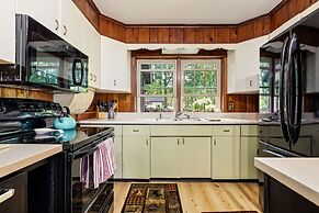 Sunset Retreat Private Family Home 843N