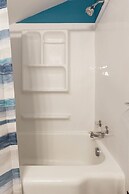 Sunset Retreat Private Family Home 843N