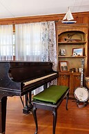 Sunset Retreat Private Family Home 843N