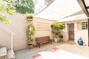 Casa Jardim. Ar e garagem