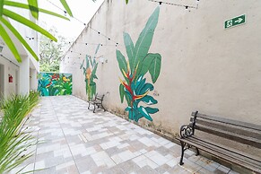 Casa Jardim. Ar e garagem