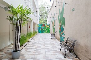 Casa Jardim. Ar e garagem