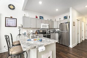 Overlooking Shoreline 2BDR Chalet 18396