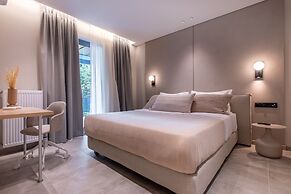 Phaedrus Living: Athens Luxury Residences Champagne