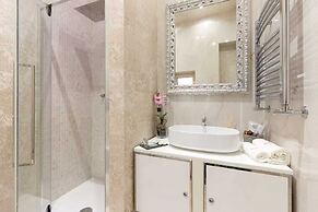 Piazza Venezia Luxury Suite