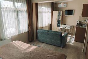 Green Life Apart Hotel