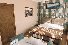 Green Life Apart Hotel