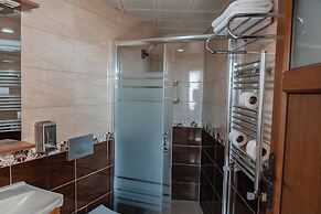 Green Life Apart Hotel