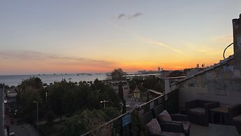 Green Life Apart Hotel