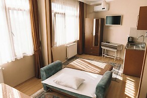 Green Life Apart Hotel