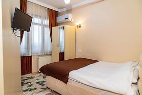 Green Life Apart Hotel