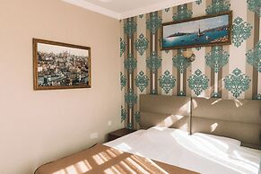 Green Life Apart Hotel