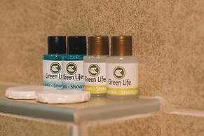 Green Life Apart Hotel