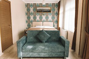 Green Life Apart Hotel