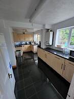 Cardiff 3bed House-freeparking-15minwalktostadium