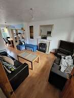 Cardiff 3bed House-freeparking-15minwalktostadium