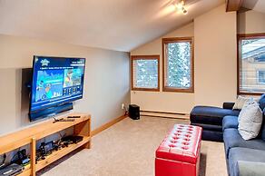 385 Moonshine Crescent by Okanagan Premier