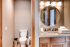 385 Moonshine Crescent by Okanagan Premier