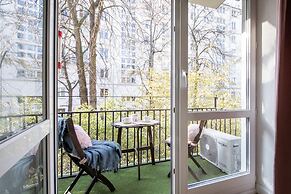 Warsaw City Center Apartment