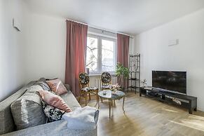Warsaw City Center Apartment