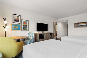 Hampton Inn & Suites Corona, Ca