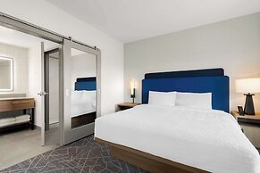 Hampton Inn & Suites Corona, Ca