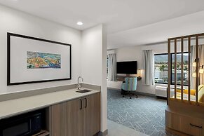 Hampton Inn & Suites Corona, Ca