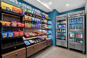 Hampton Inn & Suites Corona, Ca