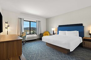 Hampton Inn & Suites Corona, Ca