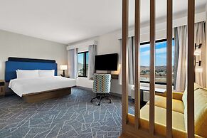 Hampton Inn & Suites Corona, Ca