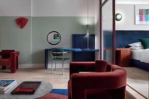 Kimpton Main Frankfurt by IHG