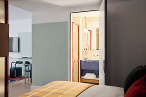 Kimpton Main Frankfurt by IHG