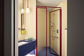 Kimpton Main Frankfurt by IHG