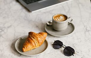 Kimpton Main Frankfurt by IHG