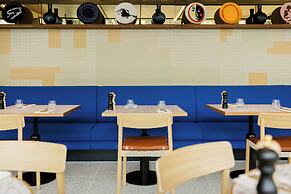 Kimpton Main Frankfurt by IHG