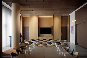 Kimpton Main Frankfurt by IHG