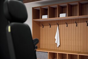 Kimpton Main Frankfurt by IHG