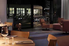 Kimpton Main Frankfurt by IHG