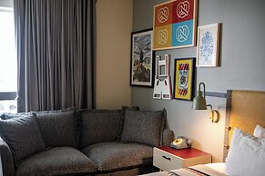 Moxy Cincinnati Downtown